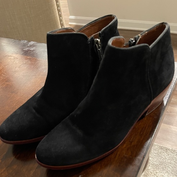 Sam Edelman Shoes - Sam Edelman Black Petty Ankle Bootie
